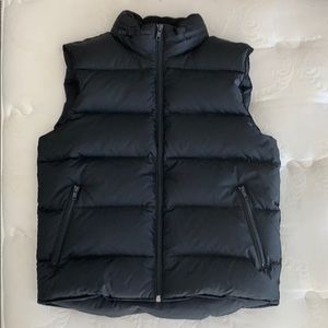Men’s Black Puffer Vest